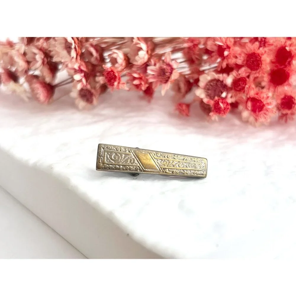Victorian Style Textured Floral Gold Toned Vintage Men's Tie Bar | Tie Clip